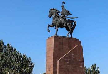 В Стамбуле поставили памятник кыргызскому батыру