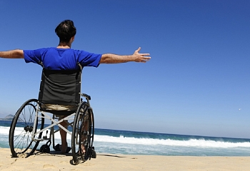 В Алании устанавливают терминалы для зарядки инвалидных колясок