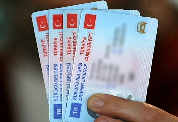 В Турции старые водительские права подлежат замене