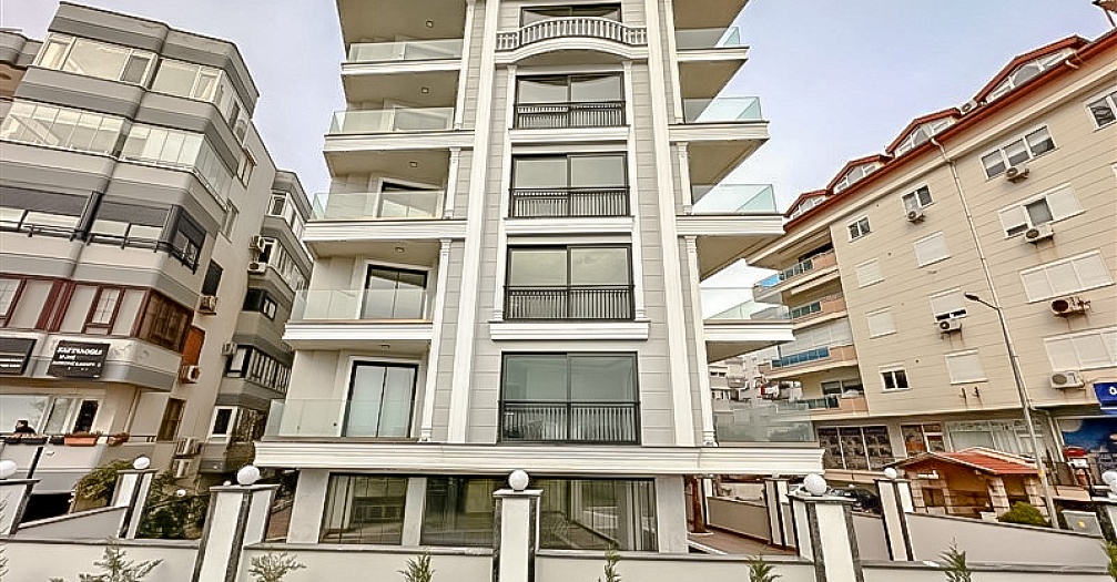 Двухкомнатная квартира в центре Алании с панорамным видом на море - Фото 3