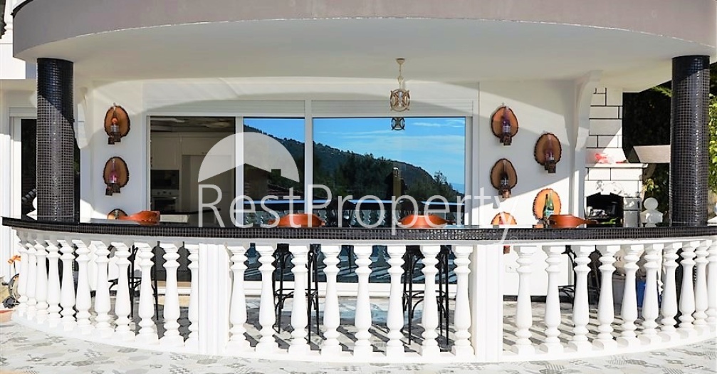 Двухэтажная вилла с видом на море в районе Тепе - Фото 10
