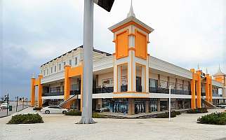 Торговое помещение в туристическом центре ТЦ Окурджалара