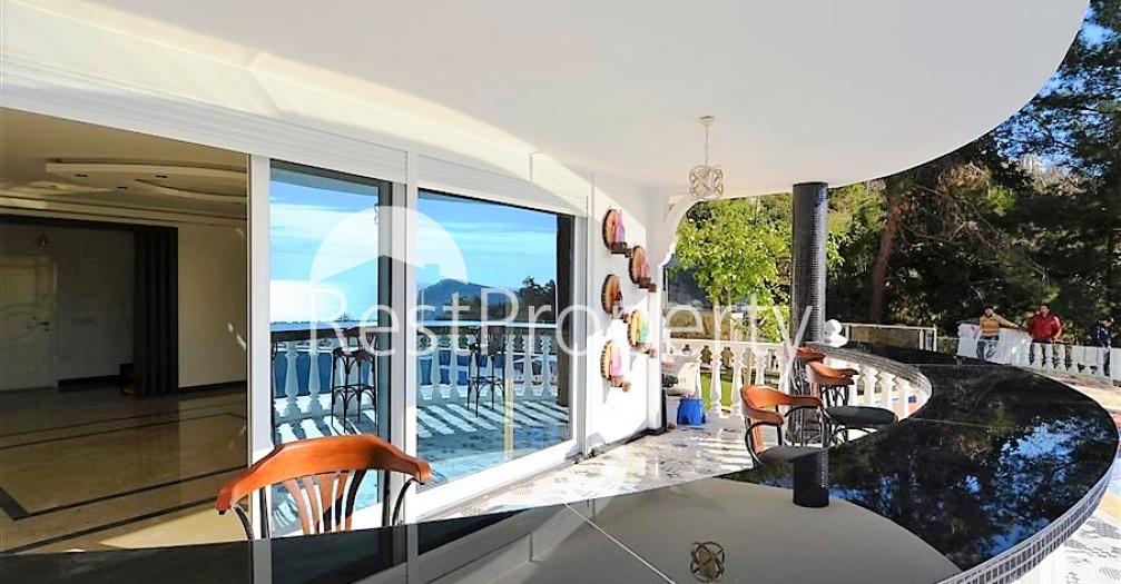 Двухэтажная вилла с видом на море в районе Тепе - Фото 11