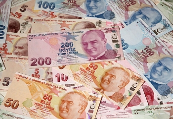 Эксперты: храните деньги в турецких лирах