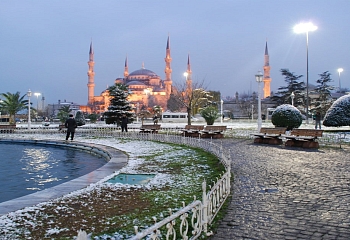 Россияне возглавляют список туристов в Турцию