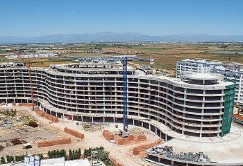 Плюсы и минусы покупки строящегося жилья в Турции в 2024