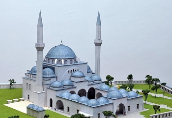 В Анталии строят мечеть, рассчитанную на 30 тысяч человек